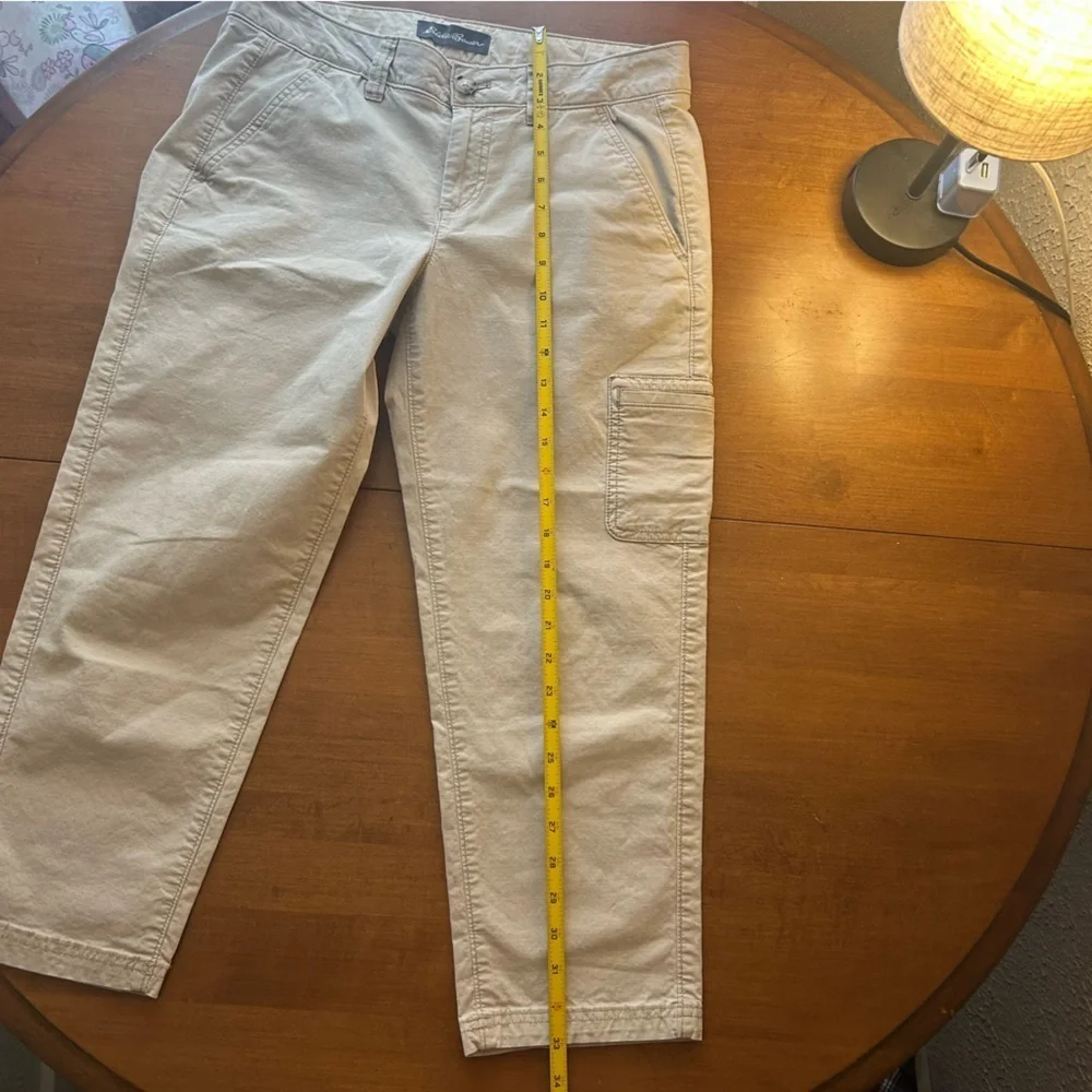 Eddie Bauer Women’s Tan Cropped Capri Cargo Pants Size 6
